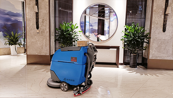 小型掃地車-清掃車廠家-大型購物商場采購慶杰手推式洗地機